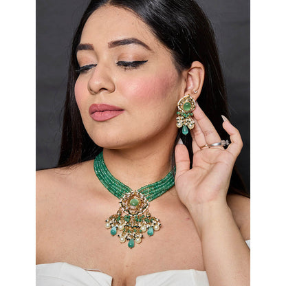 Amreli Jaipur Green Kundan Carving Stone Necklace Set
