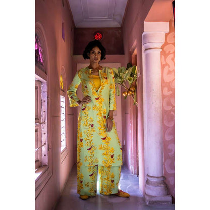 Amrood Yellow Straight Kurta with Pant (Set of 2)