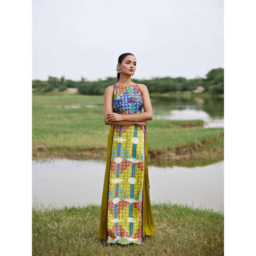 Amrood Green Crop Top with Skirt (Set of 2)