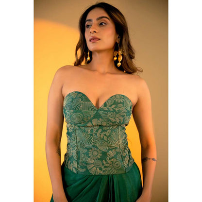 Amrood Evergreen Embroidered Pre-Stitched Saree with Stitched Blouse