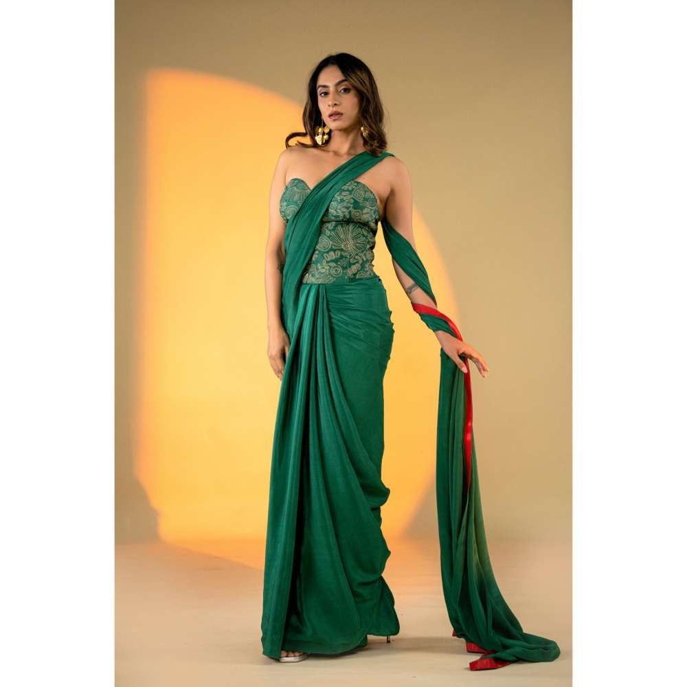 Amrood Evergreen Embroidered Pre-Stitched Saree with Stitched Blouse