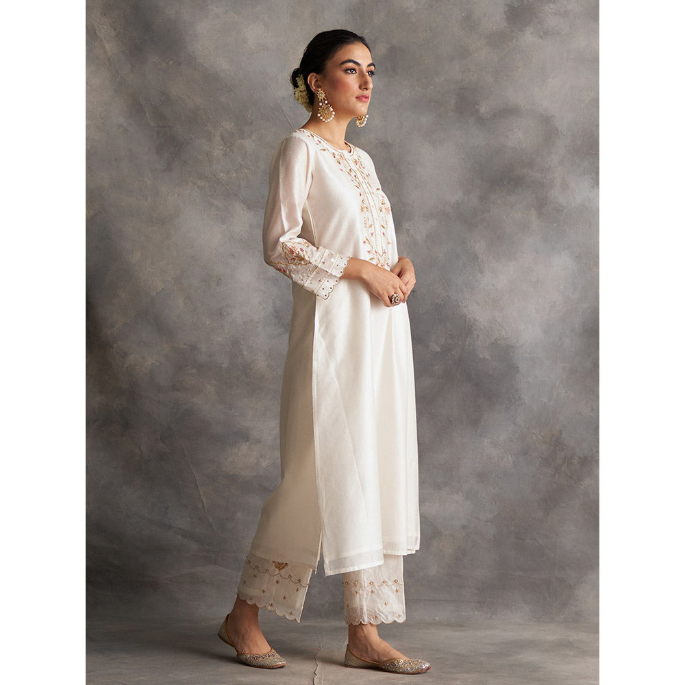 Anantaa by Roohi Trehan Off White Silk Chanderi A-Line Kurta With Hand Embroidery