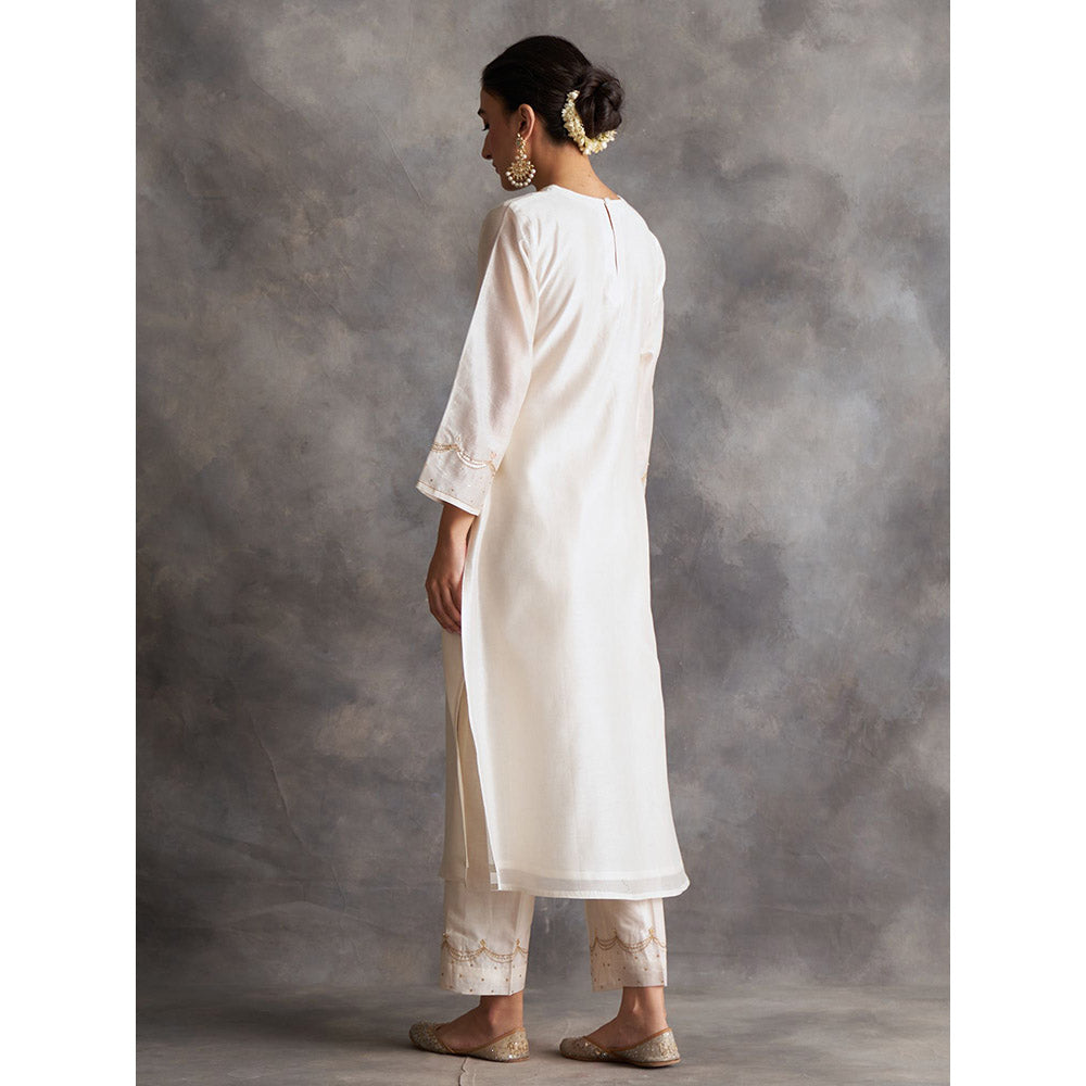 Anantaa by Roohi Trehan Off White Silk Chanderi A-Line Kurta With Hand Embroidery