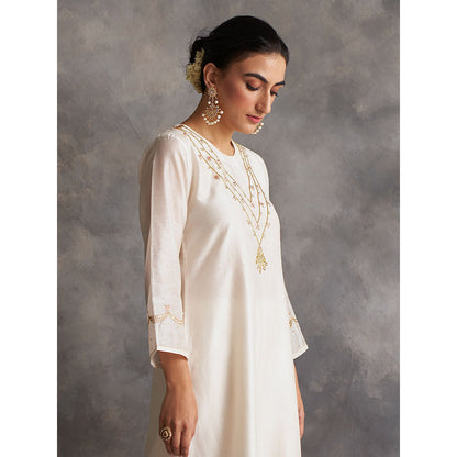 Anantaa by Roohi Trehan Off White Silk Chanderi A-Line Kurta With Hand Embroidery
