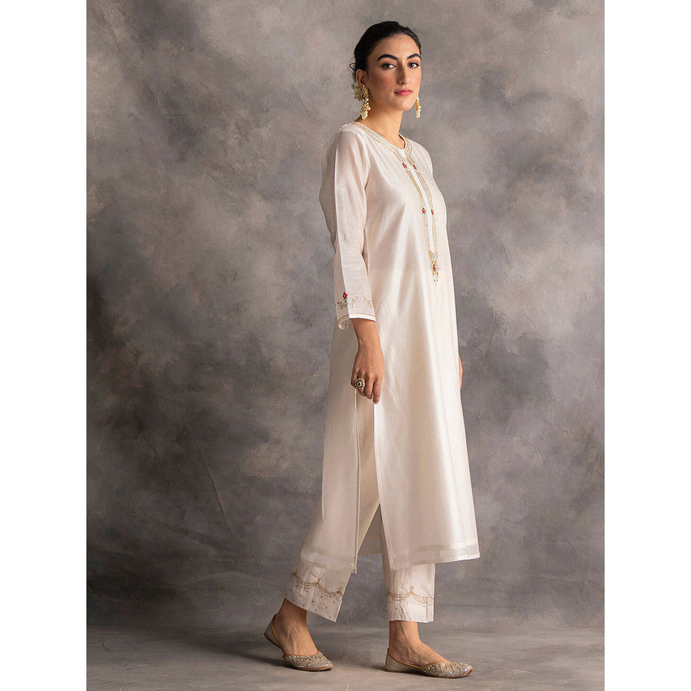 Anantaa by Roohi Trehan Off White Silk Chanderi A-Line Kurta With Hand Embroidery