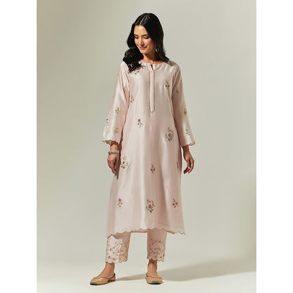 Anantaa by Roohi Trehan Light Pink Silk Chanderi Hand Embroidered Kurta With Plackett
