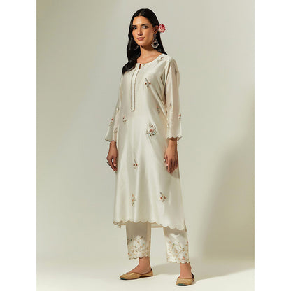 Anantaa by Roohi Trehan Off White Silk Chanderi Hand Embroidered Kurta With Plackett