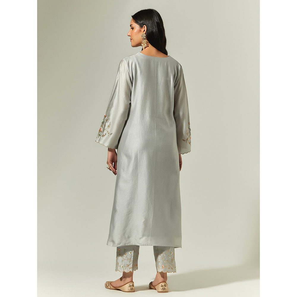 Anantaa by Roohi Trehan Grey Silk Chanderi Hand Embroidered Kurta