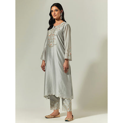 Anantaa by Roohi Trehan Grey Silk Chanderi Hand Embroidered Kurta