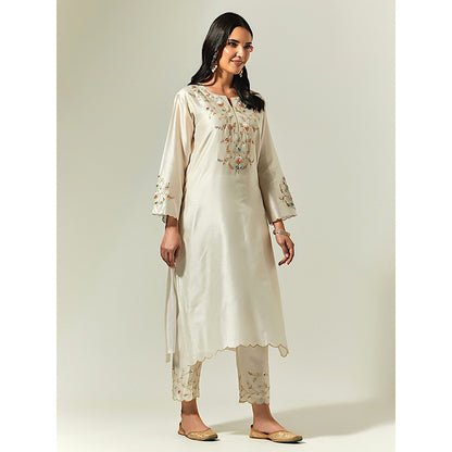 Anantaa by Roohi Trehan Off White Silk Chanderi Hand Embroidered Kurta