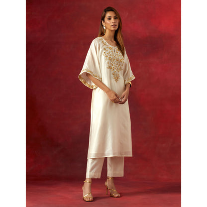 Anantaa by Roohi Trehan Off White Embroidered Yoke Kaftan Kurta With Pant (Set of 2)