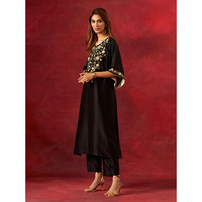 Anantaa by Roohi Trehan Black Embroidered Yoke Kaftan Kurta With Pant (Set of 2)