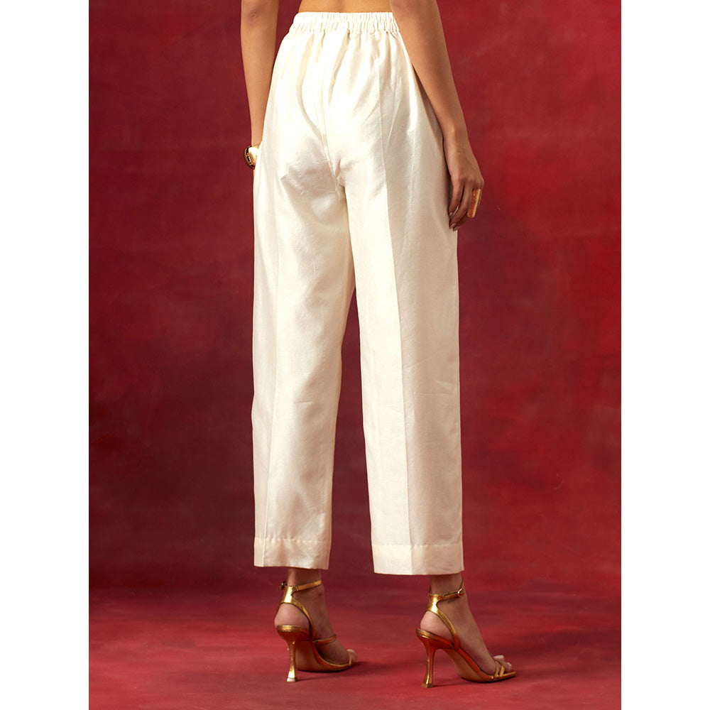 Anantaa by Roohi Trehan Off White Round Neck Kurta With Pant (Set of 2)