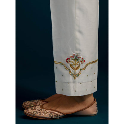 Anantaa by Roohi Trehan Off White Paisley Yoke Kurta with Pant (Set of 2)