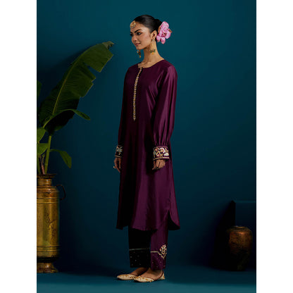 Anantaa by Roohi Trehan Purple Round Hem Kurta Back Motif with Pant (Set of 2)