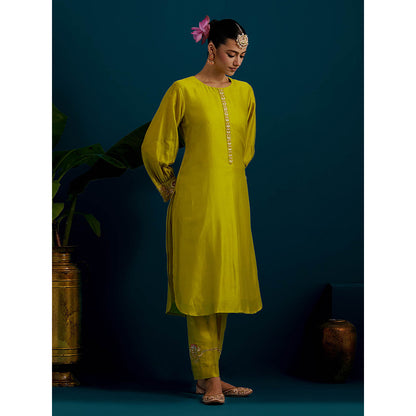 Anantaa by Roohi Trehan Lime Yellow Round Hem Kurta Back Motif with Pant (Set of 2)