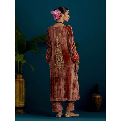 Anantaa by Roohi Trehan Dull Brown Velvet Round Neck Kurta with Pant (Set of 2)