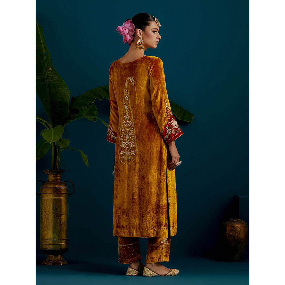 Anantaa by Roohi Trehan Mustard Orange Velvet Round Neck Kurta with Pant (Set of 2)