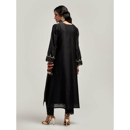 Anantaa by Roohi Trehan Embroidered Yoke Kurta with Pant - Black