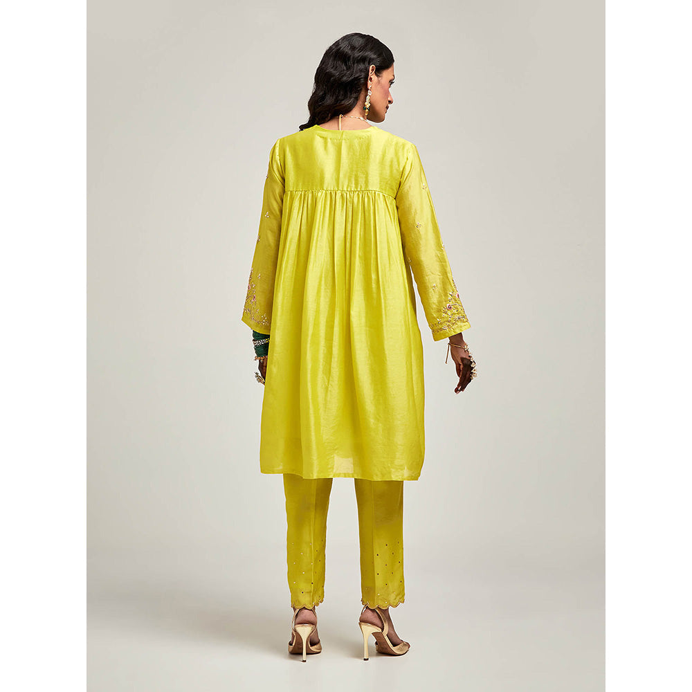 Anantaa by Roohi Trehan Short Embroidered Yoke Kurta With Pant - Green