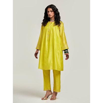 Anantaa by Roohi Trehan Short Embroidered Yoke Kurta With Pant - Green