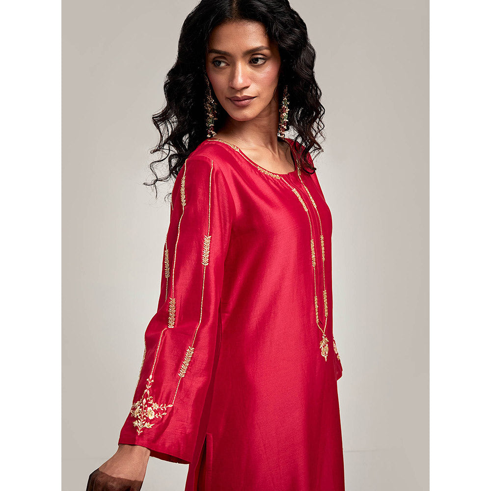 Anantaa by Roohi Trehan Embroidered Scalloped Hem Kurta with Pant - Maroon
