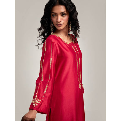 Anantaa by Roohi Trehan Embroidered Scalloped Hem Kurta with Pant - Maroon
