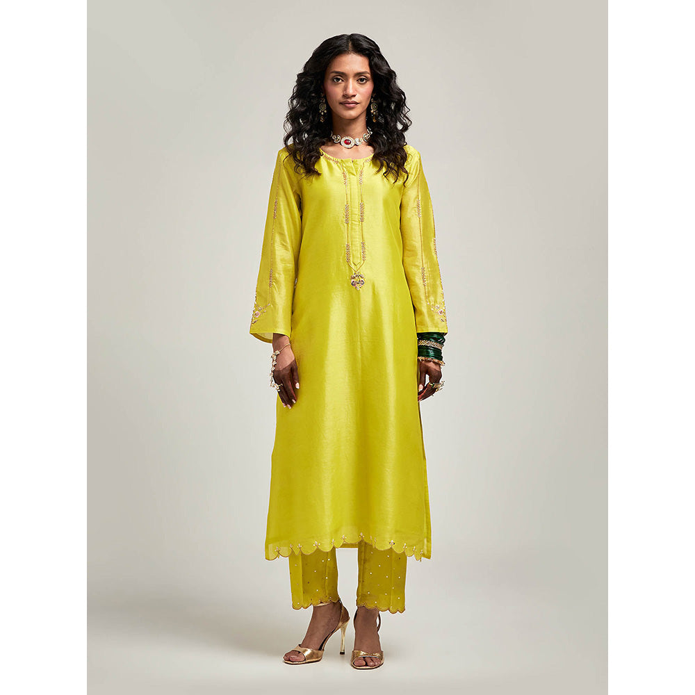 Anantaa by Roohi Trehan Embroidered Scalloped Hem Kurta with Pant - Green