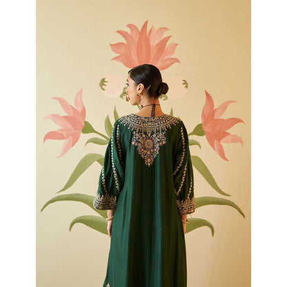ANGAD SINGH Green Chanderi Silk Kurta with Pant & Dupatta (Set of 3)