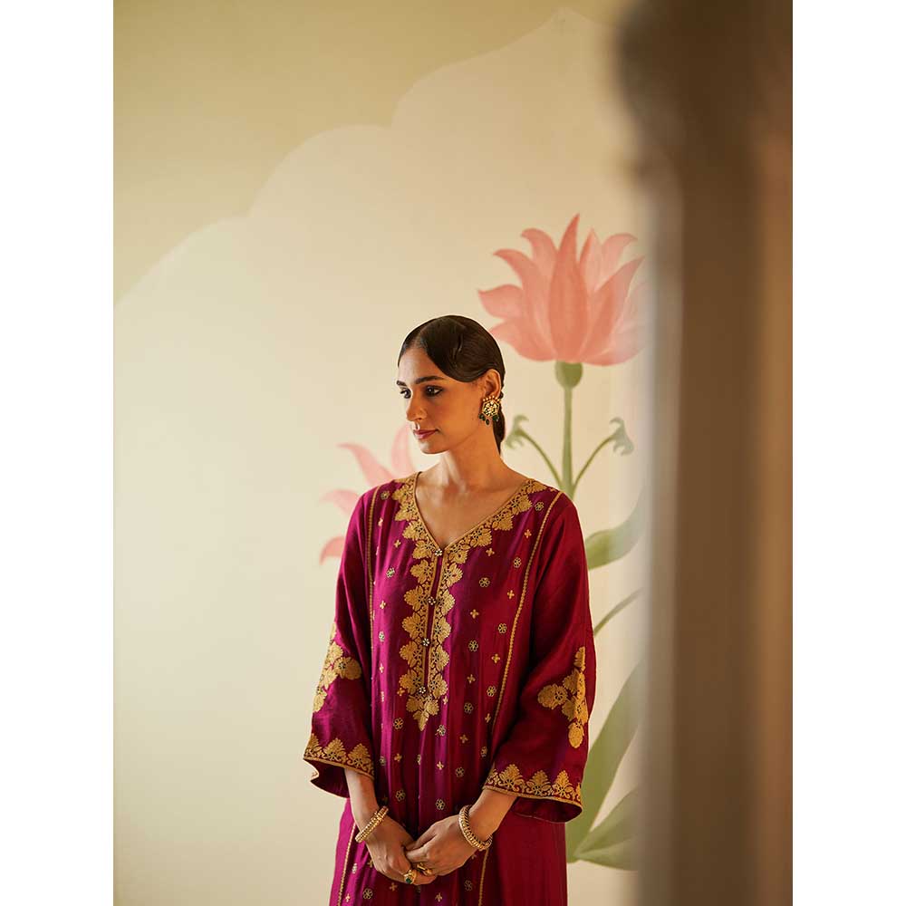 ANGAD SINGH Pink Chanderi Silk Kurta with Pant & Dupatta (Set of 3)