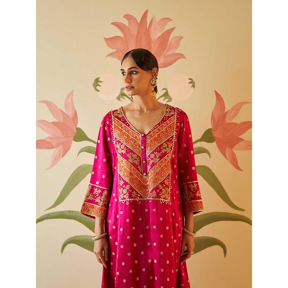 ANGAD SINGH Rani Satin Kurta with Pant & Dupatta (Set of 3)