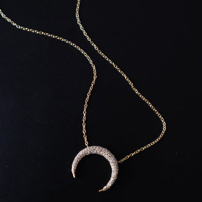 ANUSHKA JAIN JEWELLERY Horseshoe Diamond Necklace