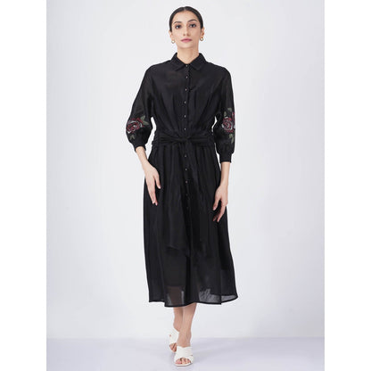 ARCVSH by Pallavi Singh Multi Rose Tie-Up Black Dress with Slip (Set of 2)