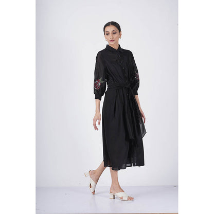 ARCVSH by Pallavi Singh Multi Rose Tie-Up Black Dress with Slip (Set of 2)