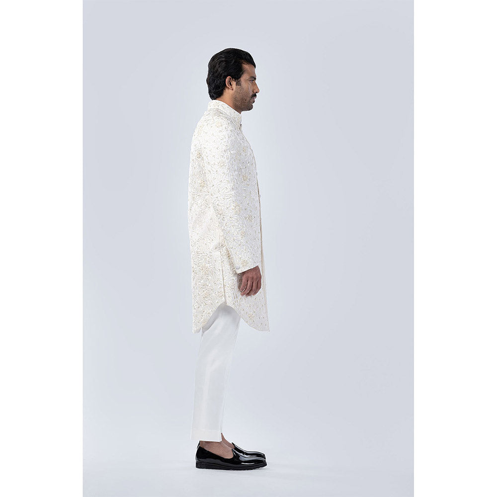 Arjun Kilachand Embroidered Sherwani (Set of 2)