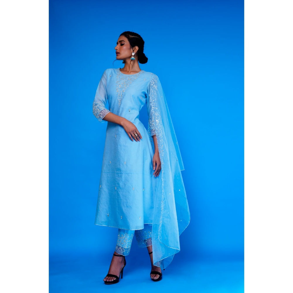 Asaga Blue Embroidered Kurta with Pants and Organza Dupatta (Set of 3)