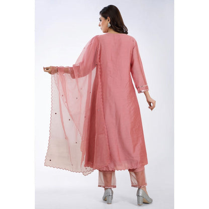 Asaga Rizvi Onion Pink Embroidered Kurta with Pants and Organza Dupatta (Set of 3)