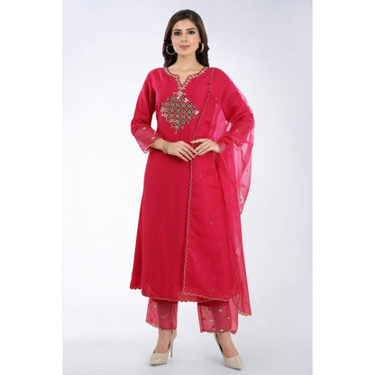 Asaga Aarsi Rani Embroidered Chanderi Silk Kurta with Pants and Organza Dupatta (Set of 3)