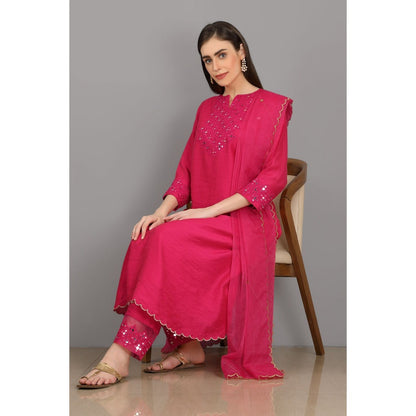 Asaga Anum Rani Embroidered Chanderi Silk Kurta with Pants and Organza Dupatta (Set of 3)