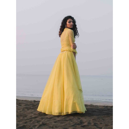 Asaga Lemon Embroidered Stitched Blouse-Lehenga with Organza Dupatta and Belt (Set of 4)