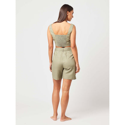 ASHITA FERNANDES Women Green Linen Blend Shorts with Belt