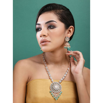 Auraa Trends 22KT Gold Plated Kundan Classic Necklace Set