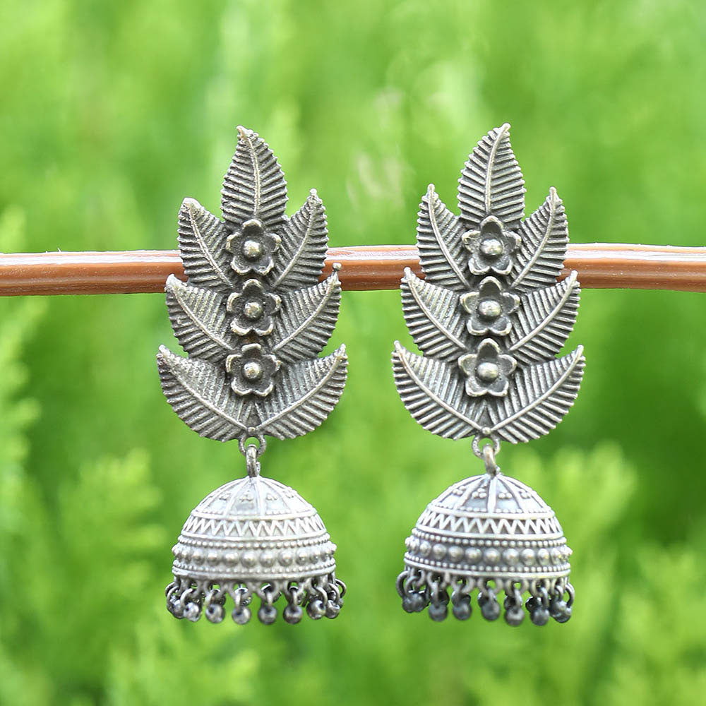 Auraa Trends Classic Oxidised Grey Jhumki Earrings For women