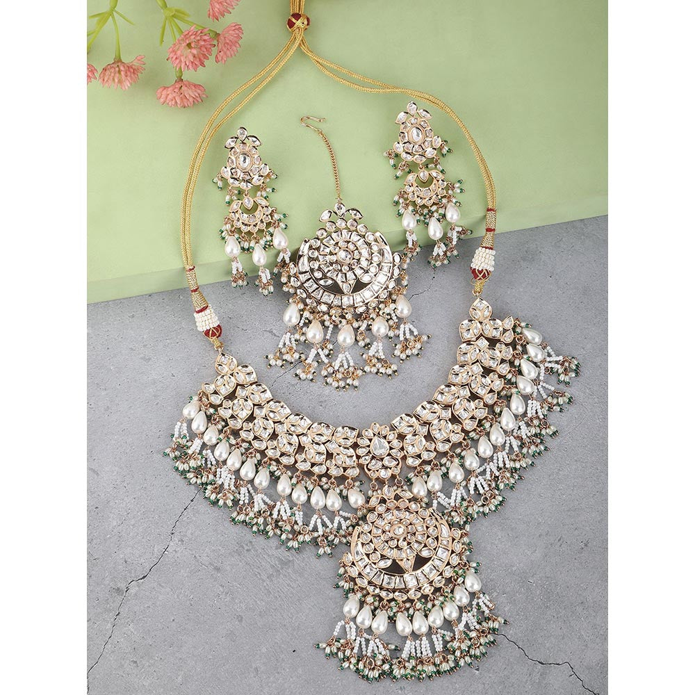Auraa Trends 22KT Gold Plated Kundan Classic White and Green Necklace Set for women