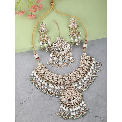 Auraa Trends 22KT Gold Plated Kundan Classic White and Green Necklace Set for women