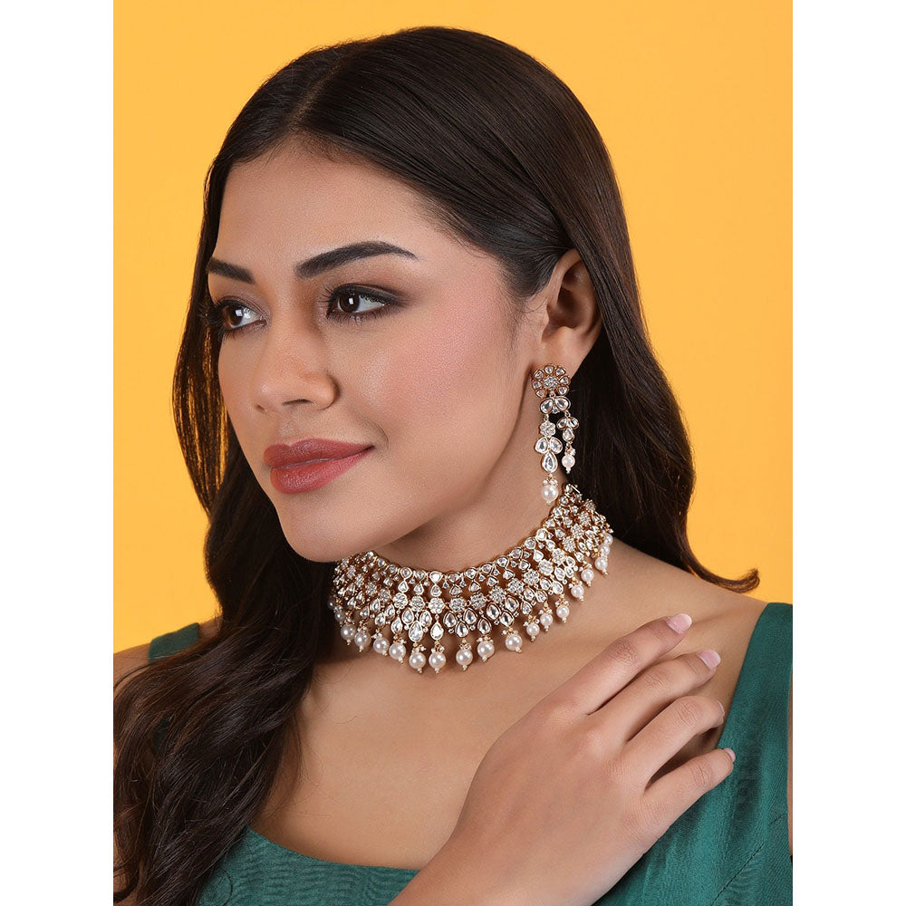 Auraa Trends 22K Gold Plated Kundan Studded Jewellery Set