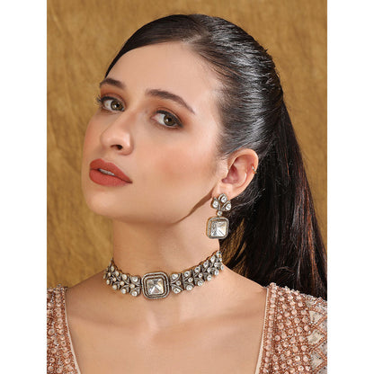 Auraa Trends White Stones Exquisite Necklace and Earrings