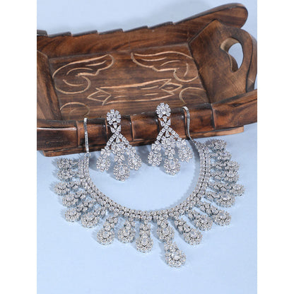 Auraa Trends Silver Elegant Necklace with Earrings
