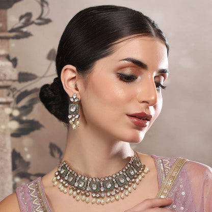 Auraa Trends Green Royal Kundan Pearl Choker Necklace Set