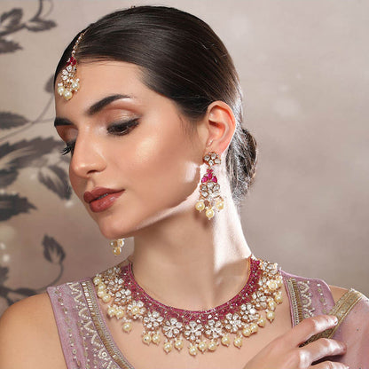 Auraa Trends Elegant Pink Kundan Stones Bridal Necklace Set